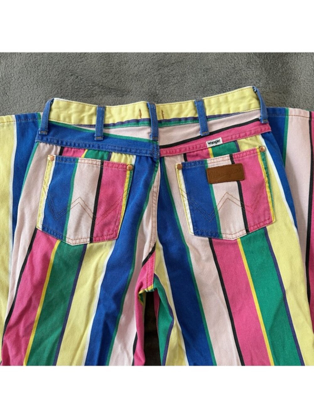 Wrangler Wanderer High Rise Flare Bell Bottom Rainbow Pop Jeans Women's 28 - Picture 9 of 9